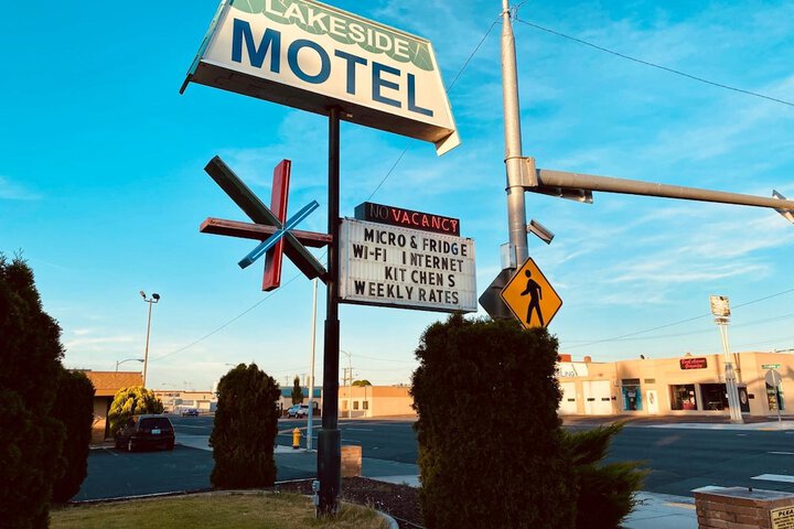 Hotel 2 of 32
