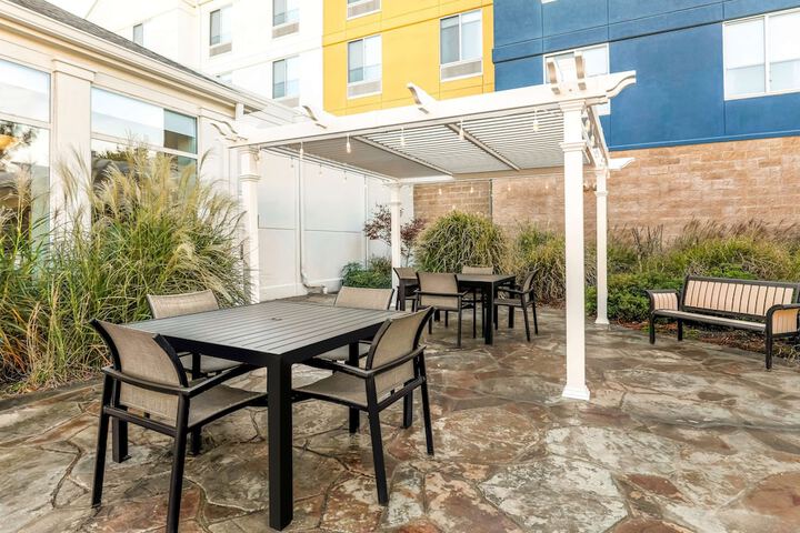 Terrace/Patio 24 of 26