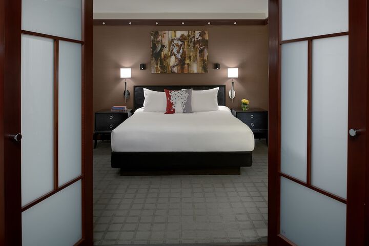 Room 45 of 107
