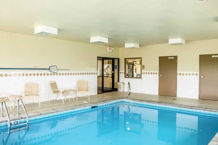 Pool 2 of 20