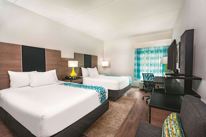 La Quinta Inn & Suites by Wyndham Cleveland near Lee Univ