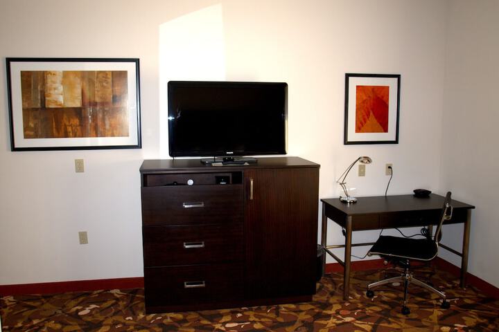 Room 13 of 23