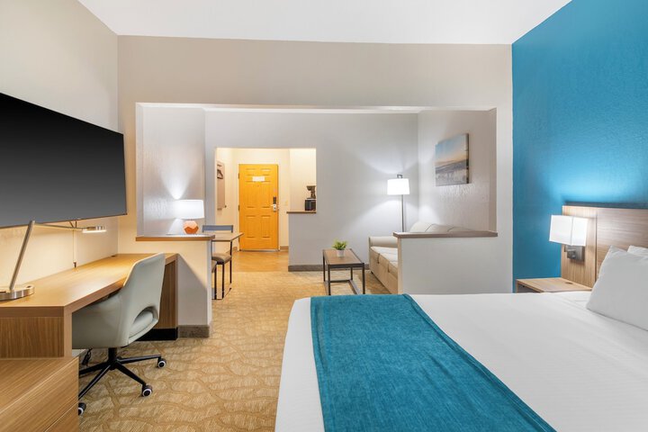 Room 25 of 41