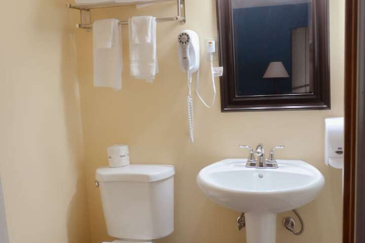 Room 10 of 19