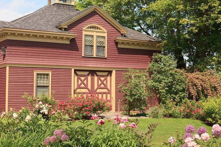 Berry Manor Inn