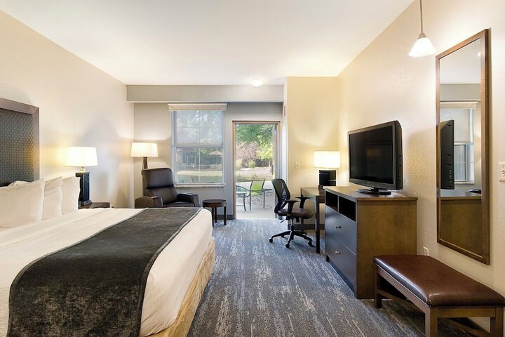 Room 25 of 32