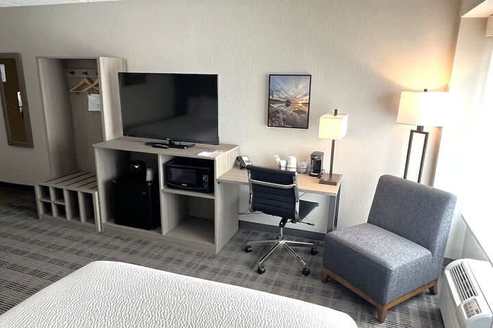 Room 13 of 29