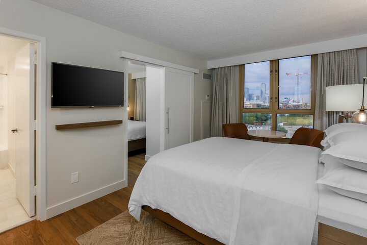 Room 17 of 41