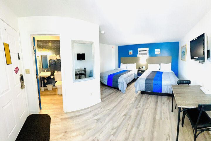 Room 15 of 39