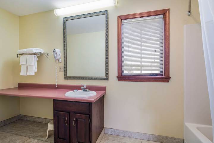 Room 25 of 30