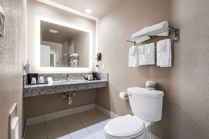 Heritage Inn Yosemite / Sonora