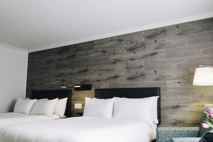 Room 35 of 43