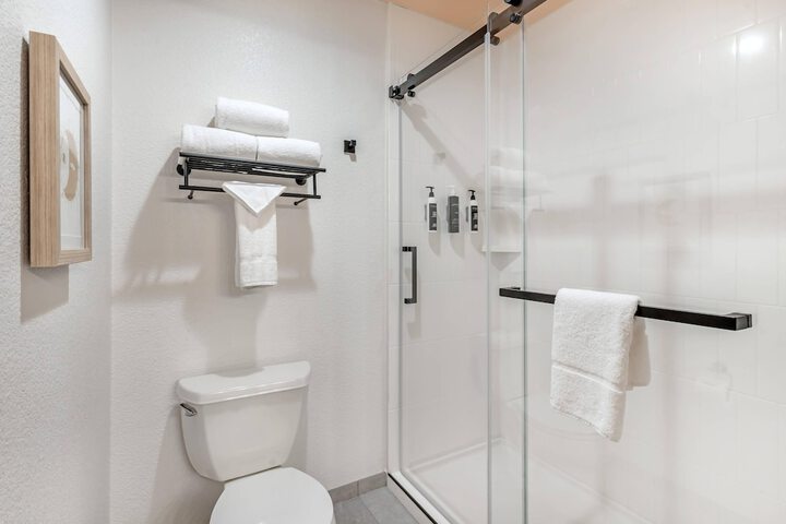 The Sandman Santa Rosa Sonoma an Ascend Collection Hotel