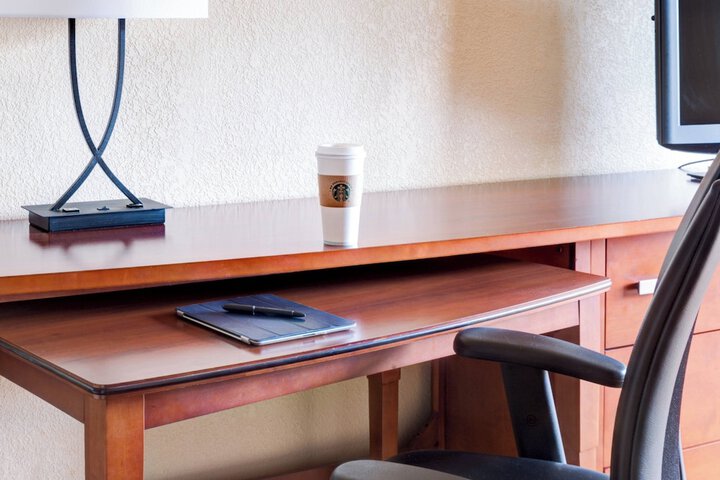 Courtyard by Marriott Rockville