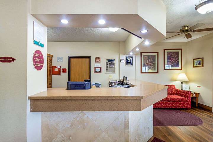 Hotel Interior 10 of 47