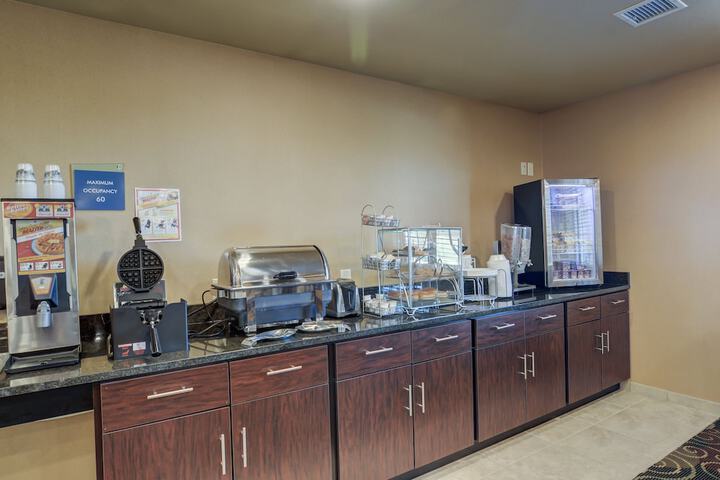 Breakfast/Coffee Service 38 of 46