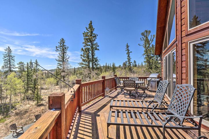 Jefferson Cabin w / Fire Pit: Near Hiking Trails!