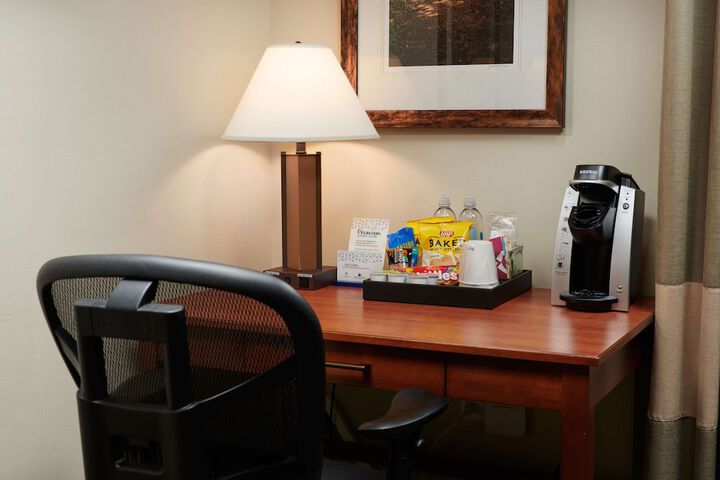 Hampton Inn & Suites Salem OR