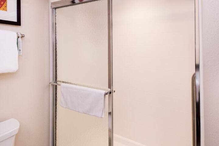 Holiday Inn Express & Suites Monroe by IHG