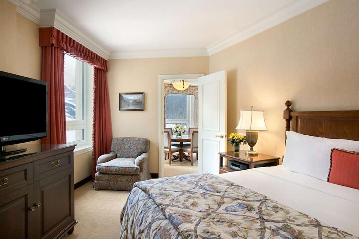 Room 88 of 215