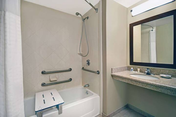 Room 34 of 50