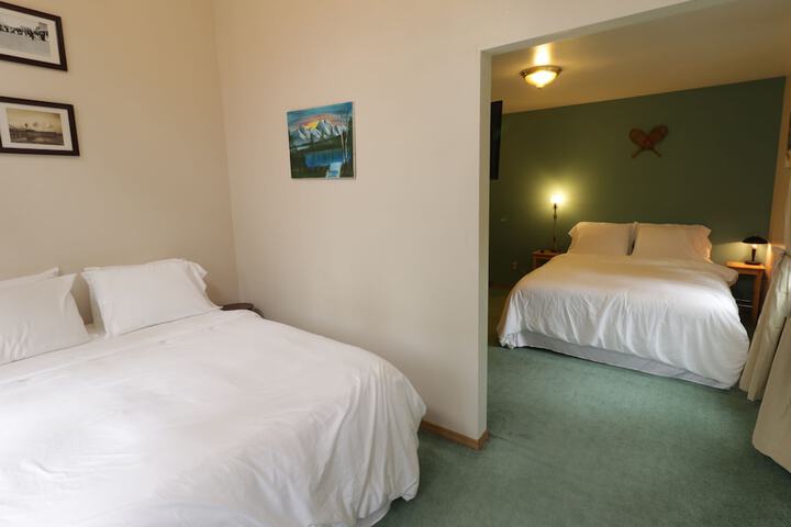 Room 11 of 21