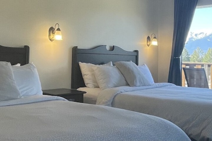The Piccadilly Motel