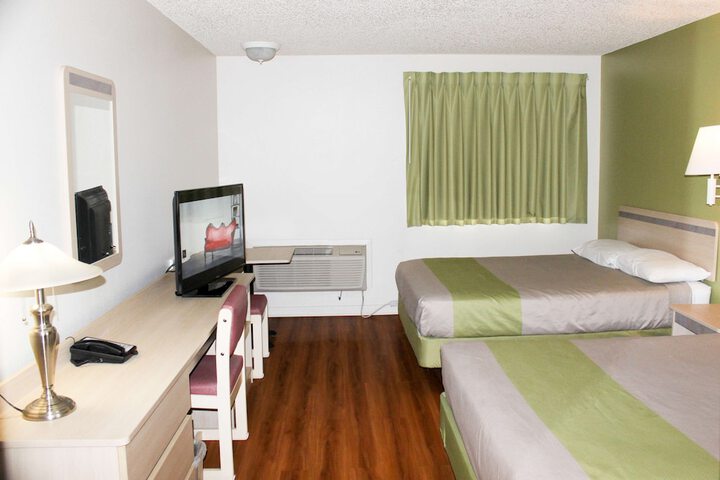 Room 28 of 37