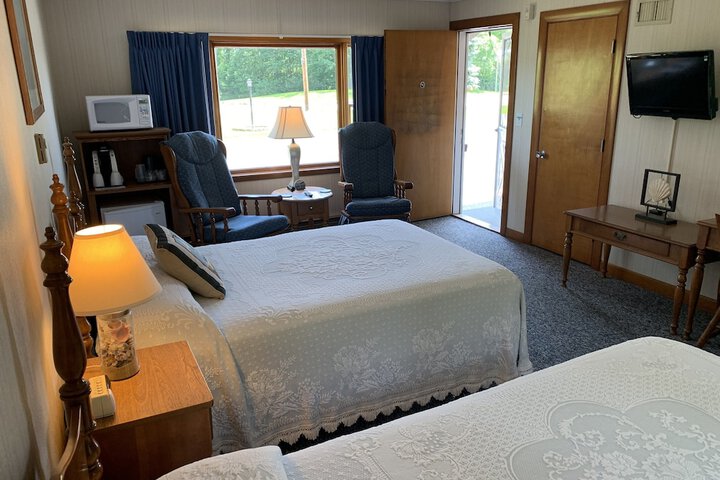 Room 80 of 168
