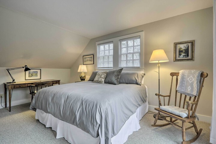 Warm + Peaceful Home w / Fire Pit on Haw River