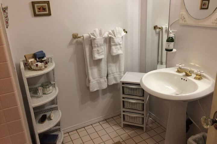 BARRETTA GARDENS INN