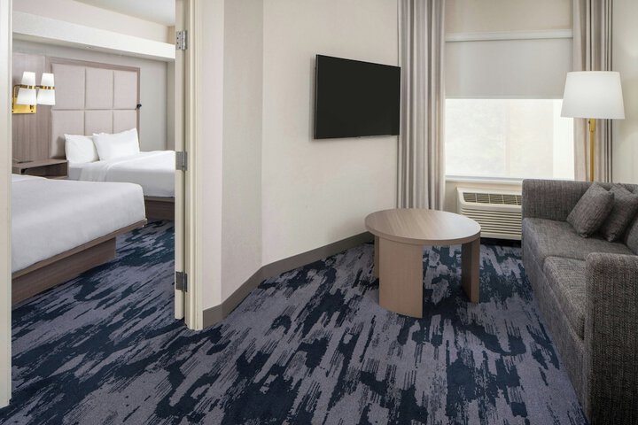 Fairfield Inn & Suites by Marriott Lafayette South