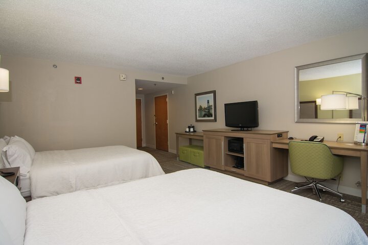Room 4 of 17