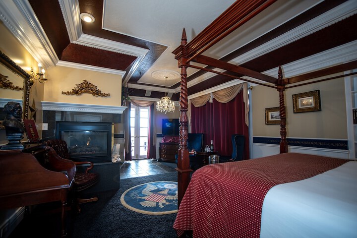Room 91 of 204