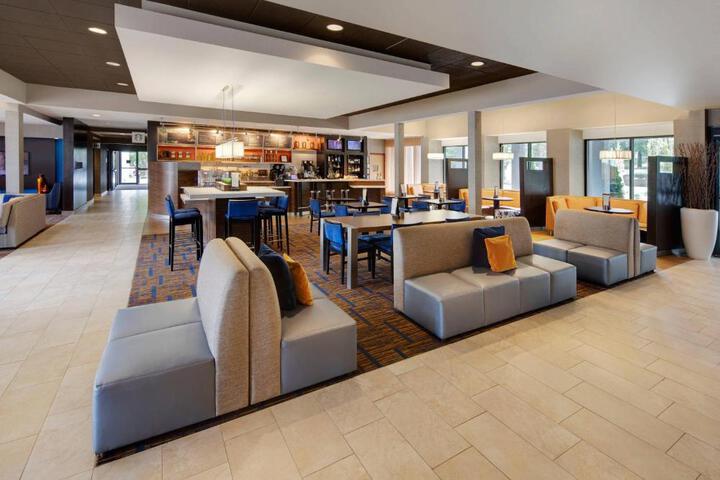 Courtyard by Marriott Atlanta Windy Hill / Ballpark