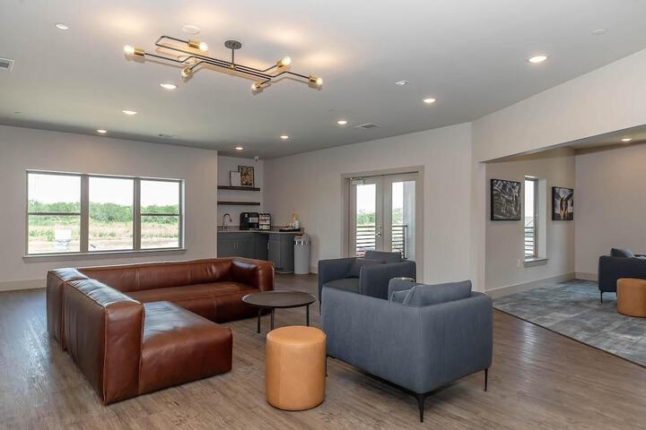 Landing Furnished Apartments - Midlothian