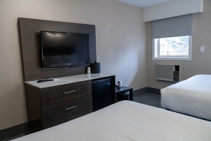 Room 34 of 60