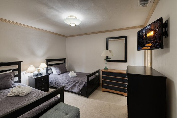 Room 47 of 89
