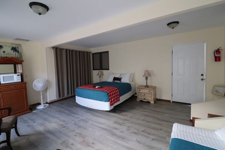 Room 14 of 35