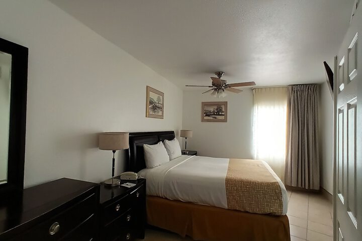 Room 2 of 11