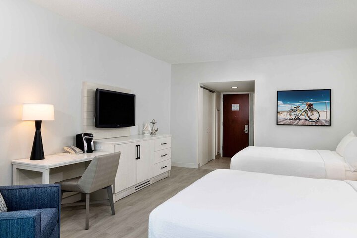 Room 13 of 48