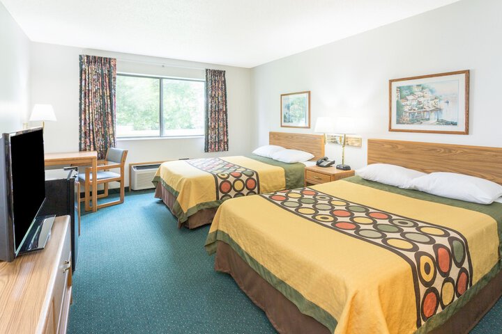 Room 7 of 15