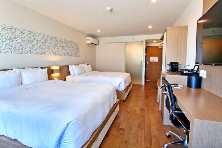 Room 30 of 112