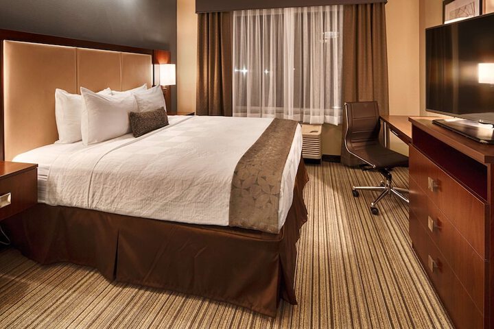 Room 15 of 25