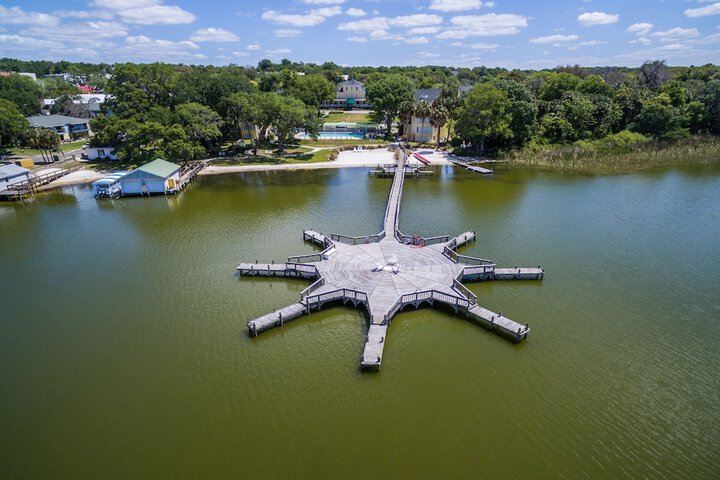 Lakeside Inn