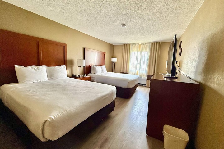 Comfort Inn Gurnee near Six Flags