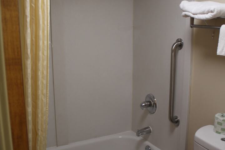 Room 12 of 17