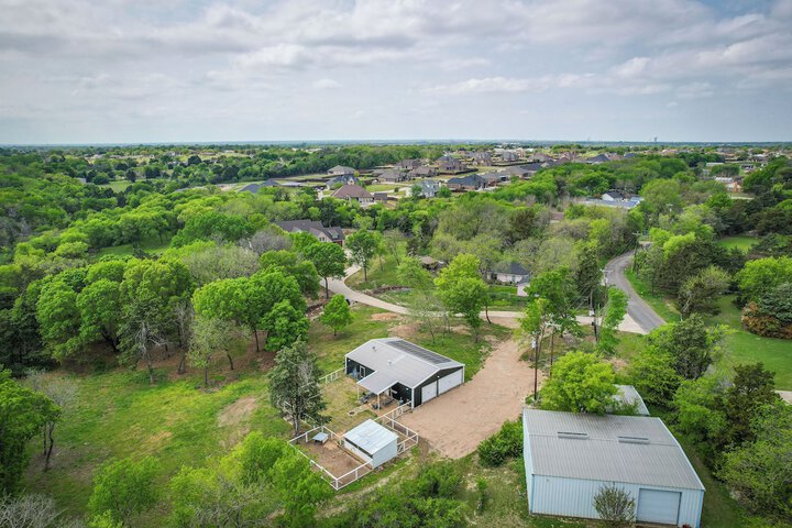 Dog-friendly Home w / Yard & Fire Pit in Midlothian