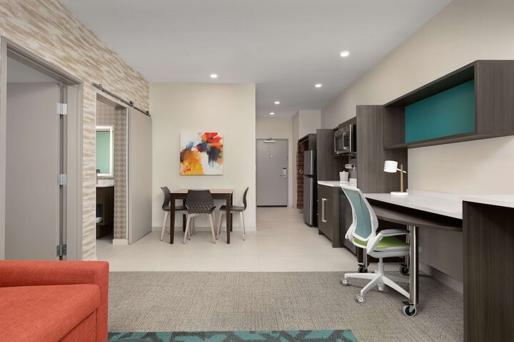 Room 12 of 42