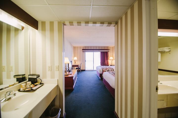Room 21 of 44